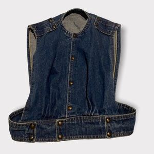 Super cute vintage looking jean vest
